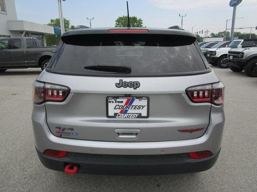 2023 Jeep Compass Trailhawk
