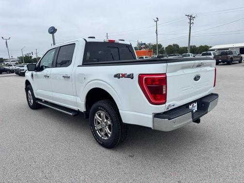 Oxford White 2021 Ford F-150 XLT