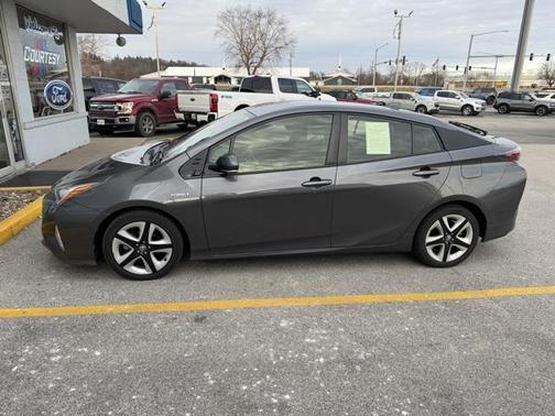 2017 Toyota Prius Four