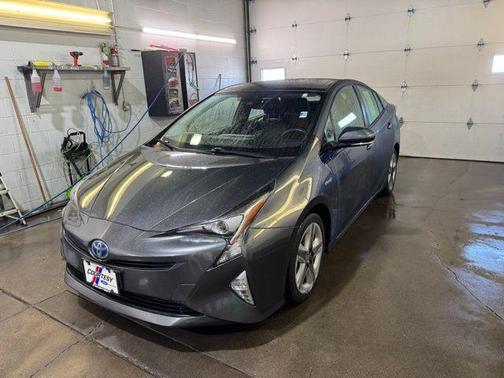 2017 Toyota Prius Four Touring