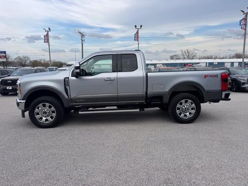 Iconic Silver Metallic 2023 Ford F-350 Lariat