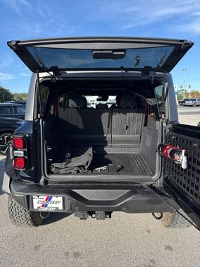 Shadow Black 2022 Ford Bronco Base