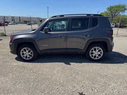 Granite Crystal Metallic Clearcoat 2019 Jeep Renegade Latitude