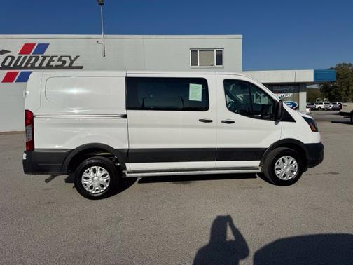 Oxford White 2025 Ford Transit-250 Base