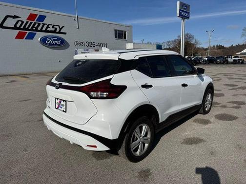 2023 Nissan Kicks S