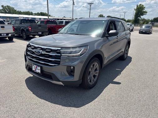 Carbonized Gray Metallic 2026 Ford Explorer Active (200A) 4WD