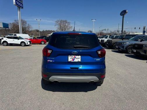 Lightning Blue Metallic 2019 Ford Escape Titanium
