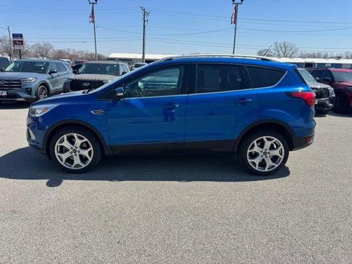 Lightning Blue Metallic 2019 Ford Escape Titanium