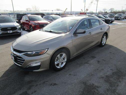 2022 Chevrolet Malibu FWD LT