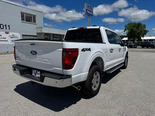 Oxford White 2024 Ford F-150 XLT