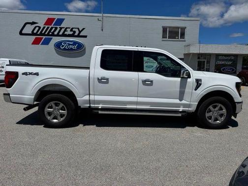 Oxford White 2024 Ford F-150 XLT