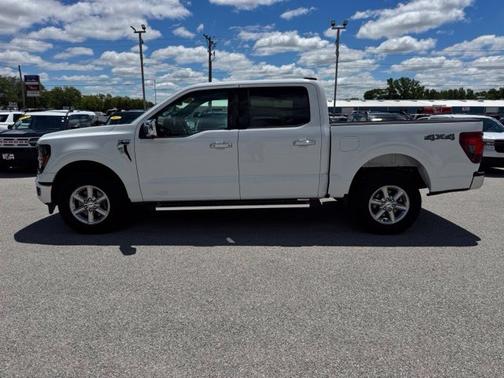 Oxford White 2024 Ford F-150 XLT