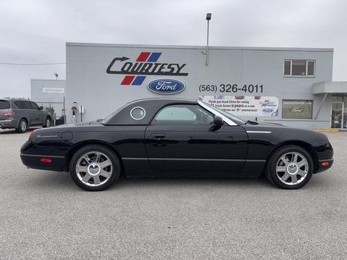 2005 Ford Thunderbird Base