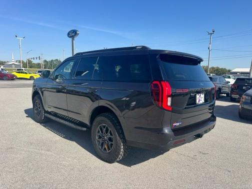 Dark Matter Gray Metallic 2026 Ford Expedition Tremor