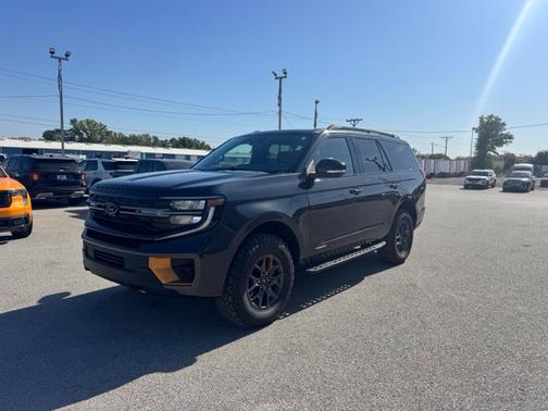 Dark Matter Gray Metallic 2026 Ford Expedition Tremor