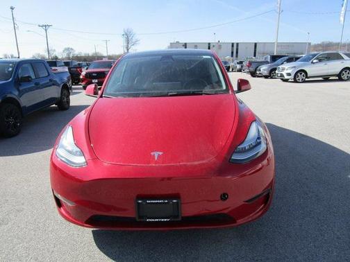 2022 Tesla Model Y Long Range Dual Motor All-Wheel Drive