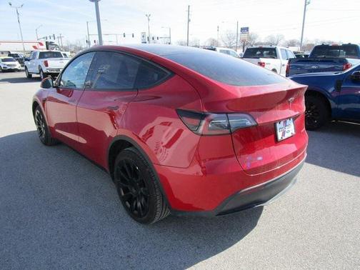 2022 Tesla Model Y Long Range Dual Motor All-Wheel Drive