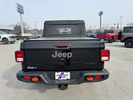 2021 Jeep Gladiator Mojave 4X4