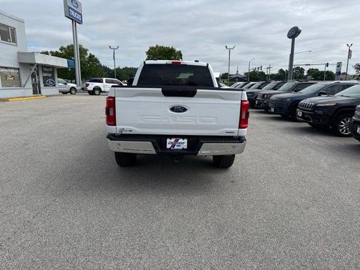 Oxford White 2023 Ford F-150 XLT