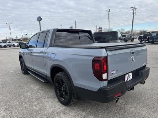 2022 Honda Ridgeline Black