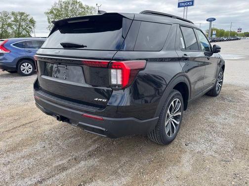 Agate Black Metallic 2026 Ford Explorer ST-Line