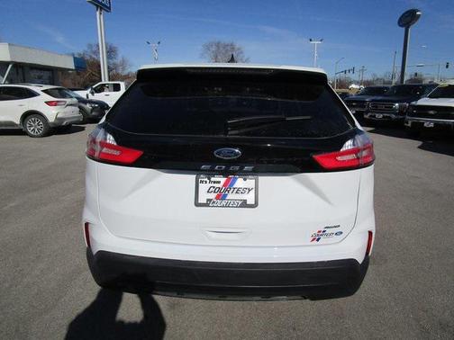 2024 Ford Edge SE