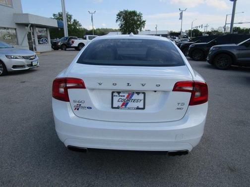2015 Volvo S60 T5 Premier