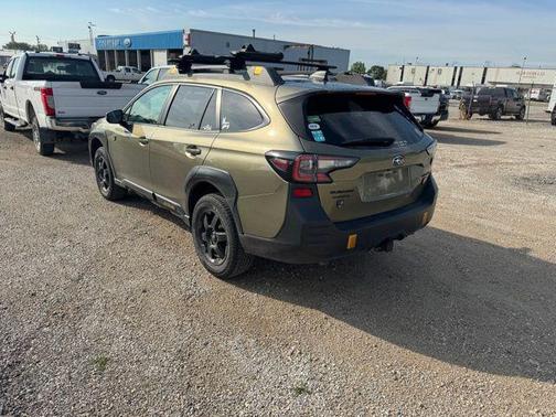 Autumn Green Metallic 2022 Subaru Outback Wilderness