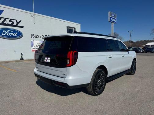 Space Silver Metallic 2026 Ford Expedition Max Platinum