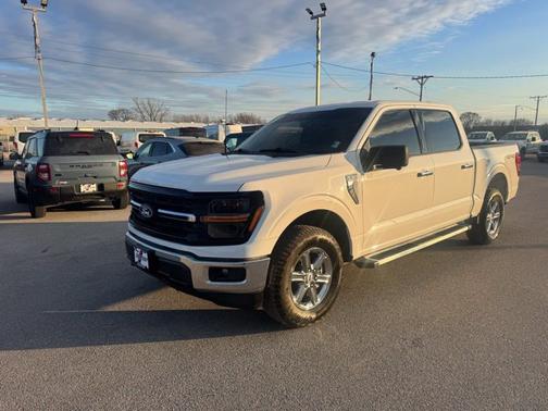 Oxford White 2024 Ford F-150 XLT