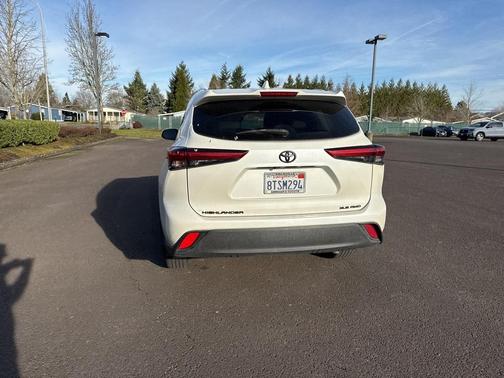 2021 Toyota Highlander XLE