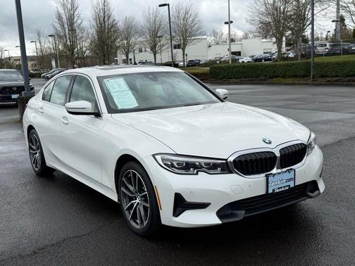 Mineral White Metallic 2022 BMW 330 i xDrive