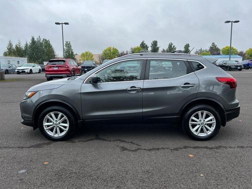 2018 Nissan Rogue Sport SV