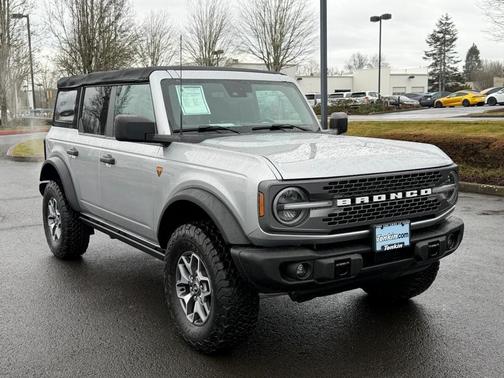 2022 Ford Bronco Badlands