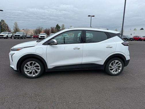 Summit White 2023 Chevrolet Bolt EUV LT