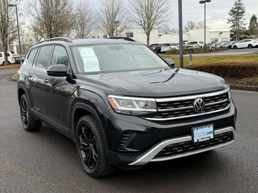 2023 Volkswagen Atlas 3.6L SE w/Technology