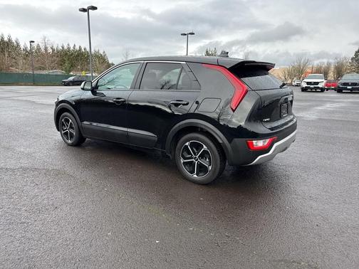 2024 Kia Niro LX