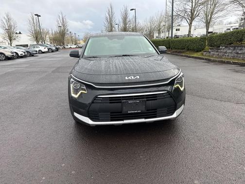2024 Kia Niro LX