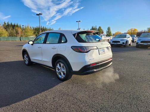 2025 Honda HR-V LX