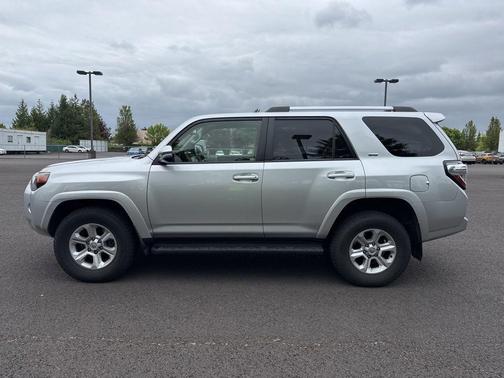 Classic Silver Metallic 2022 Toyota 4Runner SR5 Premium