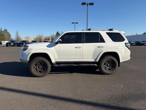 2017 Toyota 4Runner SR5