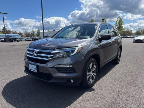 Modern Steel Metallic 2017 Honda Pilot EX-L