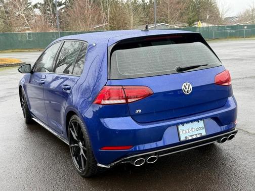 2019 Volkswagen Golf R 2.0T w/DCC & Navigation