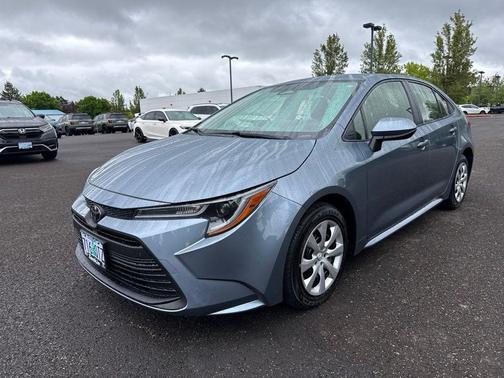 CELESTITE 2023 Toyota Corolla LE