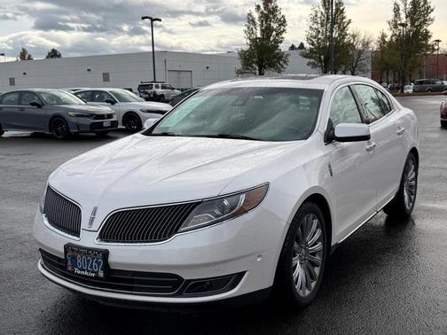 2015 Lincoln MKS Base