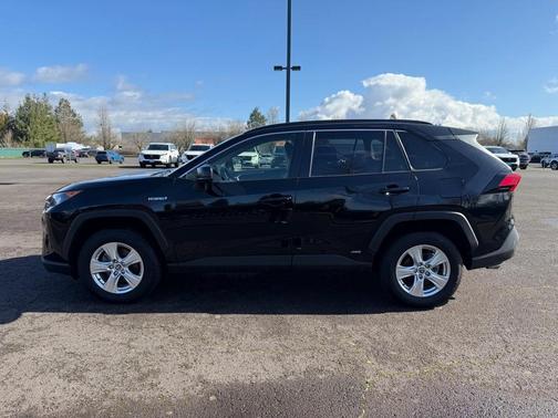 2020 Toyota RAV4 Hybrid LE
