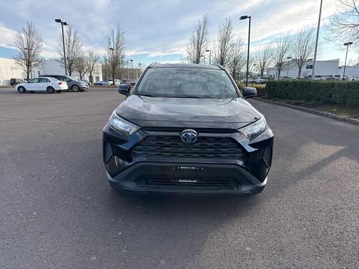 2020 Toyota RAV4 Hybrid LE