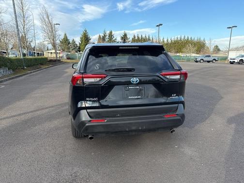 2020 Toyota RAV4 Hybrid LE