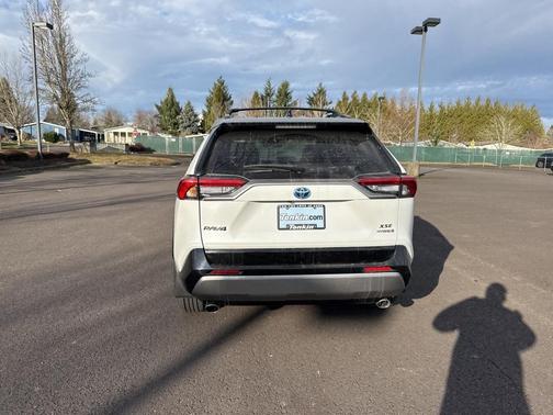 2023 Toyota RAV4 Hybrid XSE
