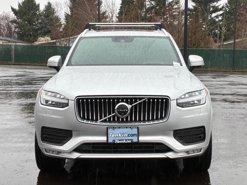 2020 Volvo XC90 T6 Momentum 7 Passenger